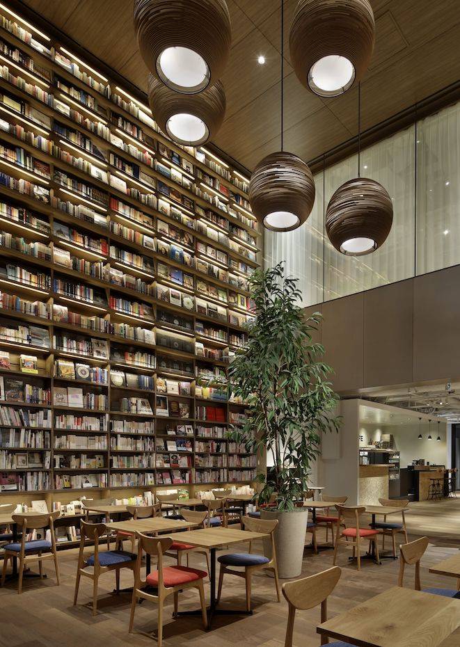 T-SITE bookstore hirakata, Osaka (Japón). Takenaka corporation